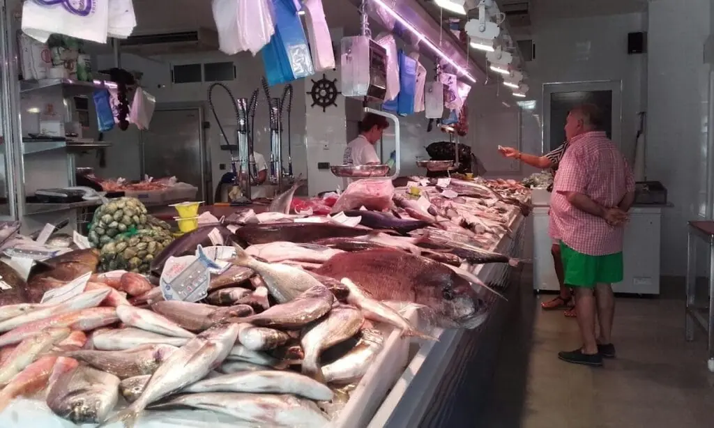 Pescado y marisco fresco en Pescadería La Caracola