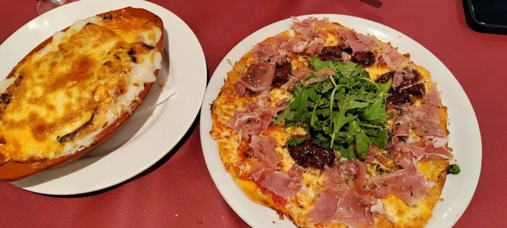 Pizzería La Familia en La Manga del Mar Menor — imagen 3