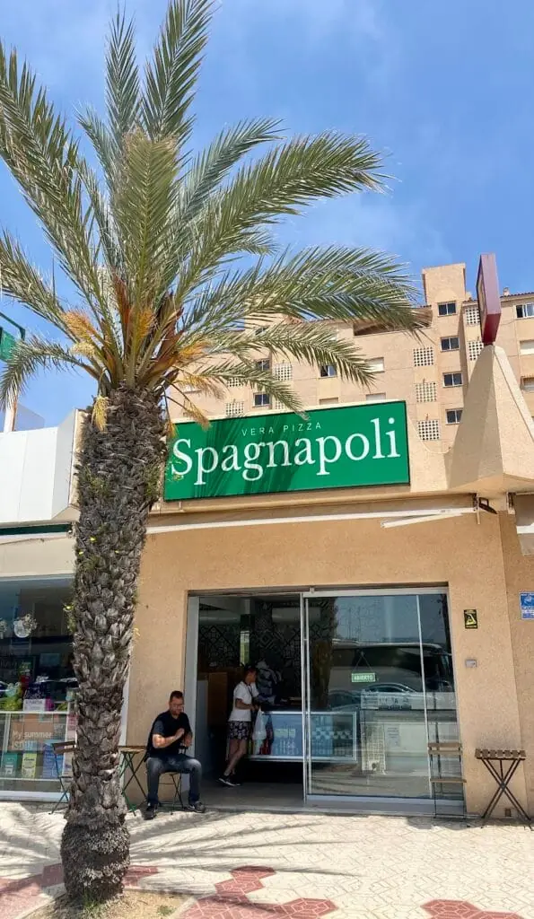 Pizza napolitana de Pizzería Spagnapolí en La Manga