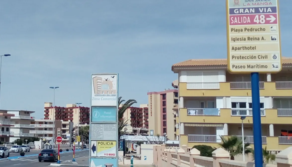 Placa identificativa de la Policía Local de San Javier