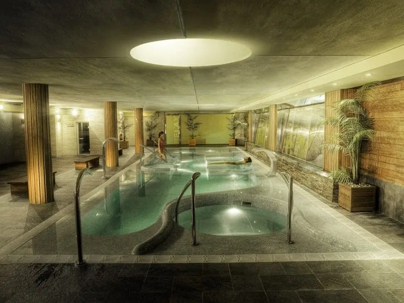Piscina interior del spa de Poseidon La Manga Hotel & Spa