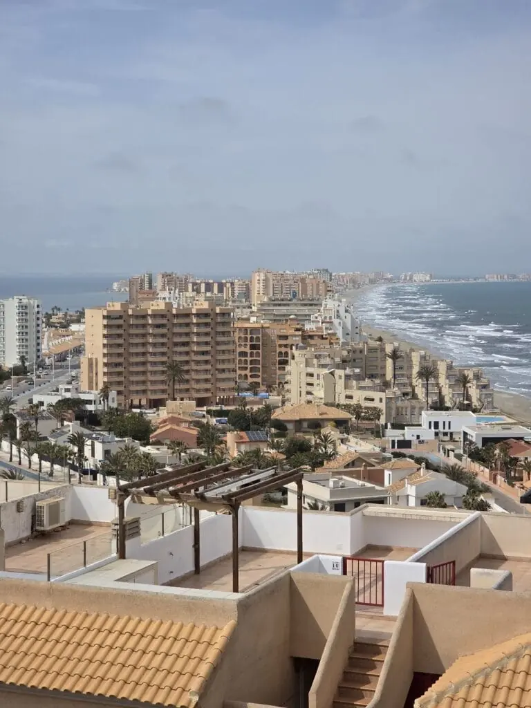 Vistas desde lo alto de Monte Blanco junto al vértice geodésico, La Manga
