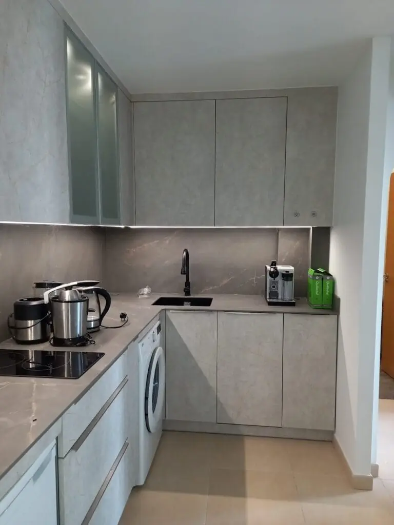 Cocina reformada por Mangadecor