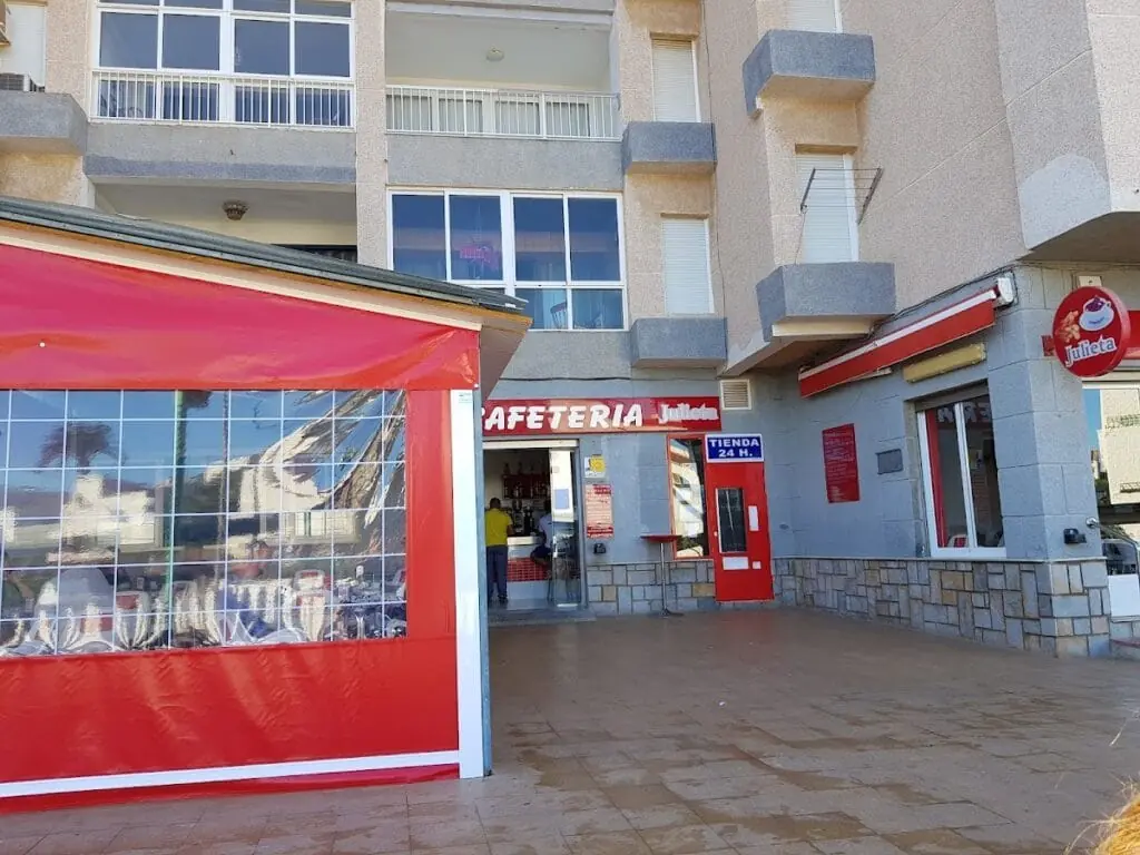 Restaurante cafetería Julietta en Playa Honda