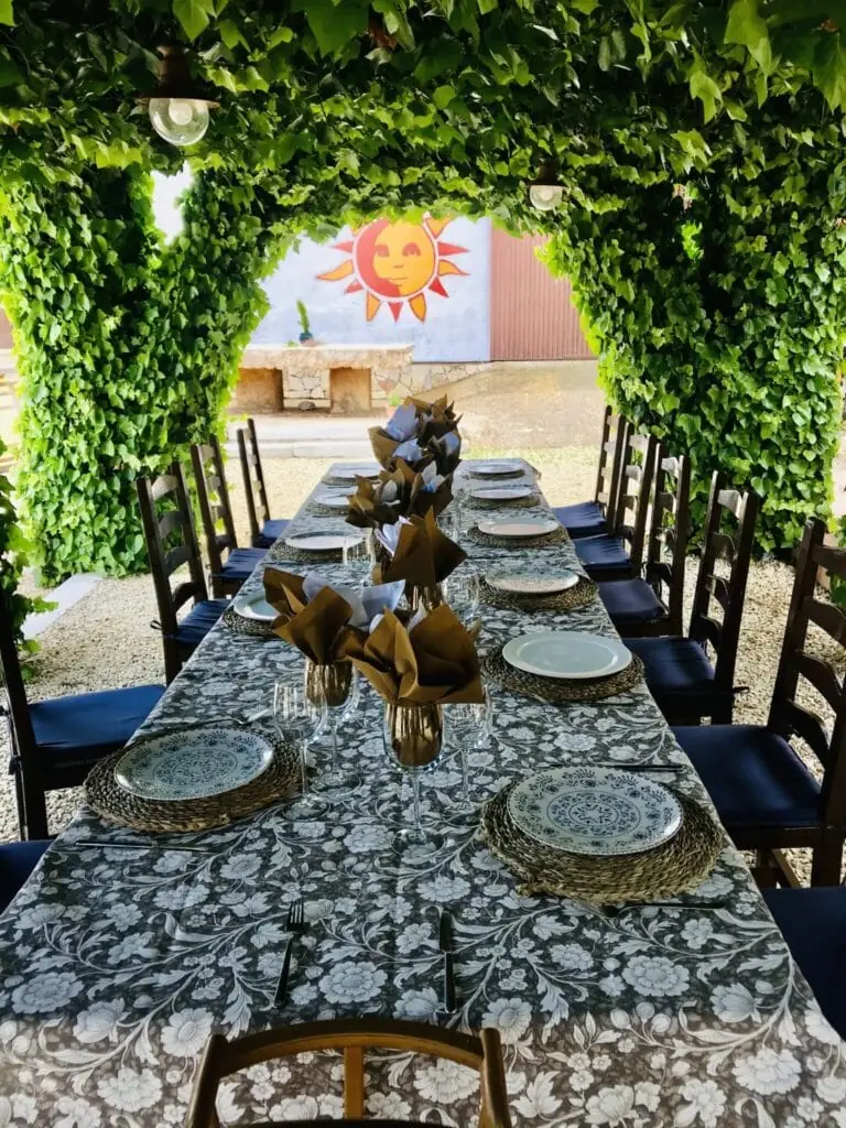 Ambiente de Restaurante Canela al atardecer