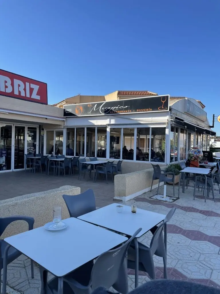 Fachada de Restaurante El Mesonico, Gran Vía de la Manga km 2