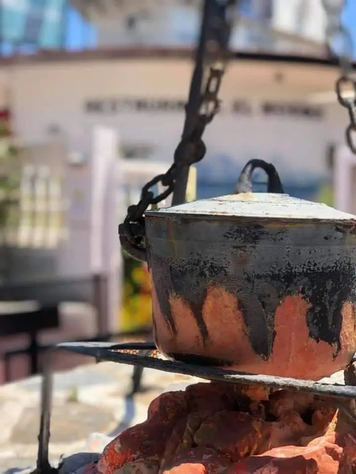 Cocina tradicional preparada en Restaurante El Mosqui