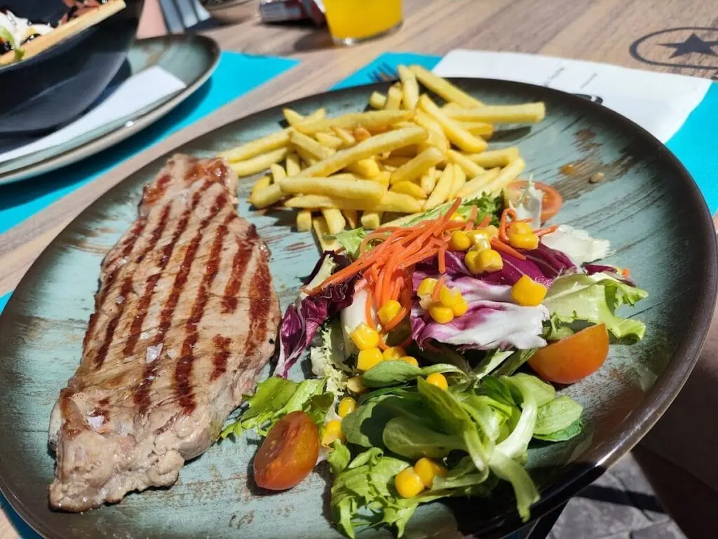 Restaurante La Manga Norte en el Puerto Tomás Maestre