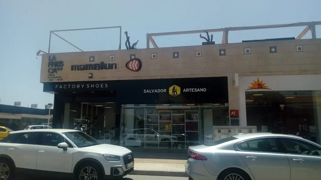 Fachada de Salvador Artesano en Cabo de Palos