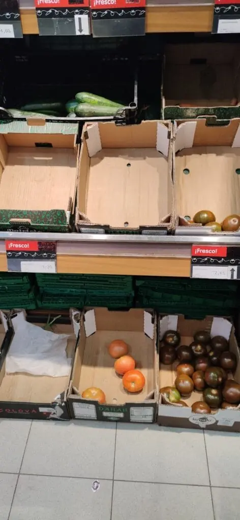 Interior del Supermercado Coaliment, La Manga del Mar Menor