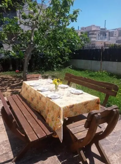 Patio y terraza de The Blue Family House