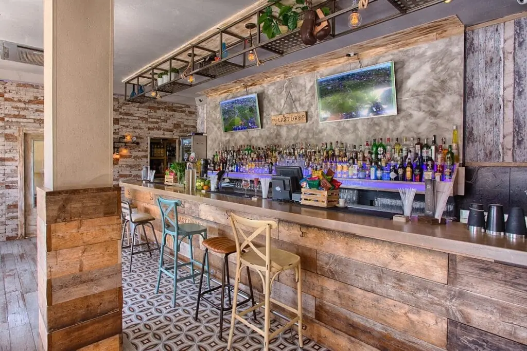 Fachada de The Last Drop en La Manga Club