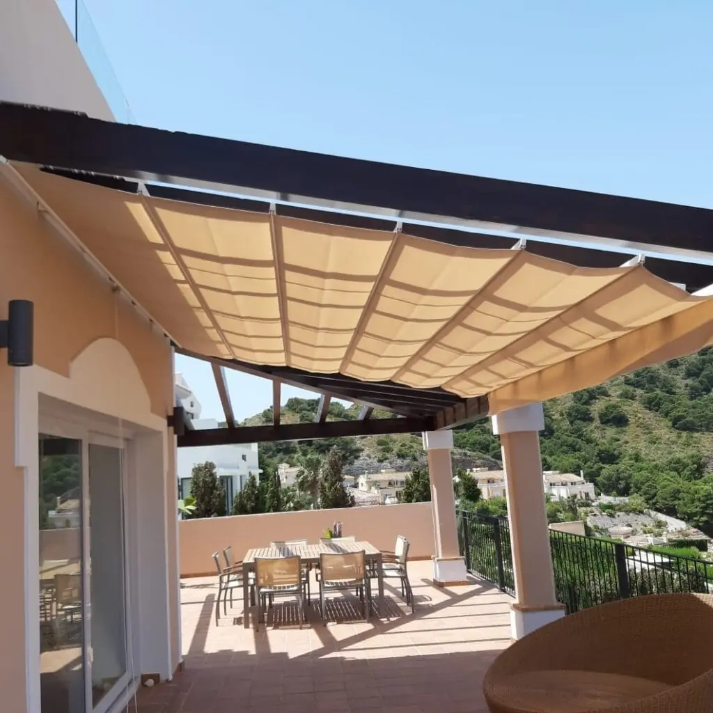Pérgola instalada por Toldhogar, Los Belones